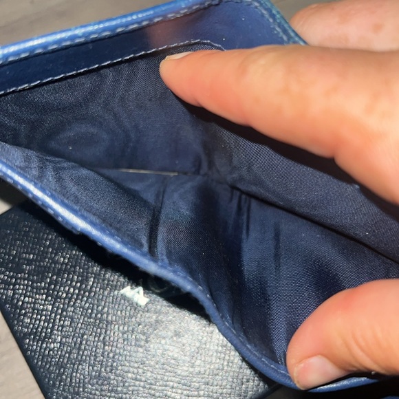 PRADA Blue Vittello Move Leather Trifold Wallet - Picture 13 of 16